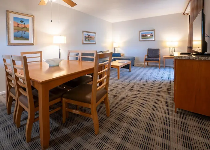 Vista Mirage Resort